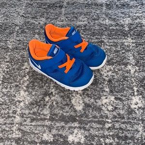 Little Boy’s Blue & Orange Nike Velcro Shoe 8C